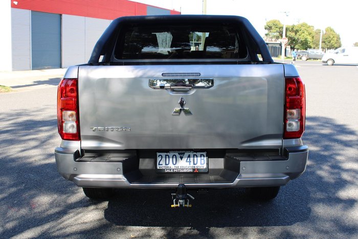 2025 Mitsubishi Triton GLX-R