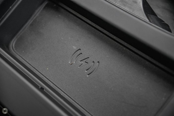 2024 Land Rover Defender 110 P400e X-Dynamic HSE