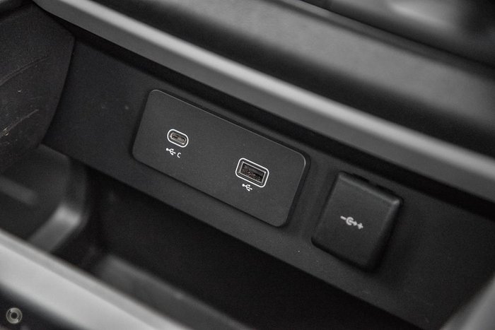 2024 Land Rover Defender 110 P400e X-Dynamic HSE