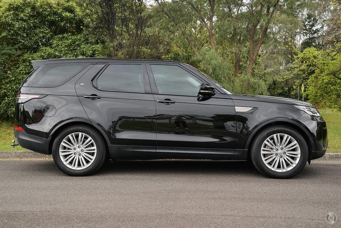 2020 Land Rover Discovery SD6 SE