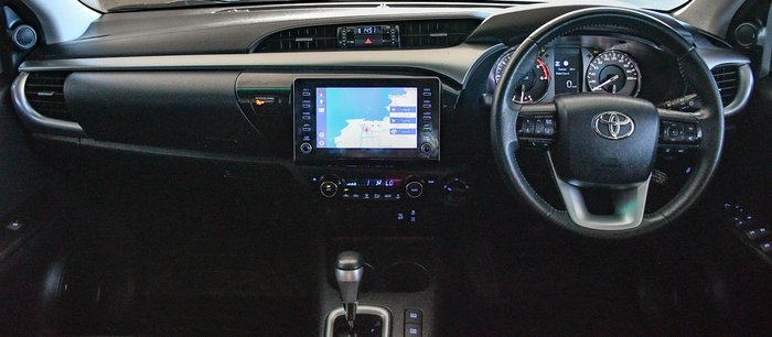 2020 Toyota Hilux SR5