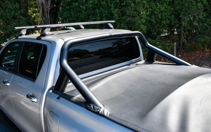 2020 Toyota Hilux SR5