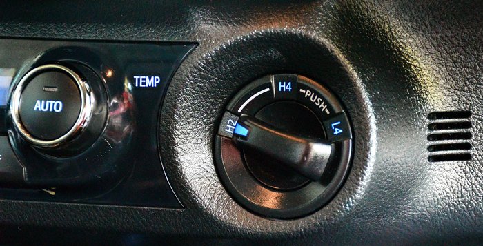 2020 Toyota Hilux SR5