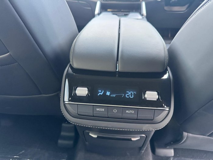 2025 LDV D90 Executive