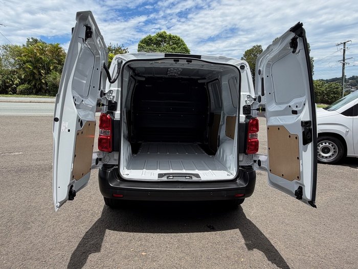 2025 Peugeot Expert Pro SWB