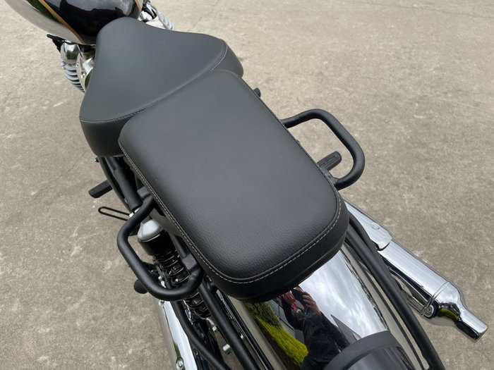 2025 Royal Enfield CLASSIC 650 Black