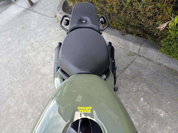 2025 Royal Enfield SHOTGUN 650 Green