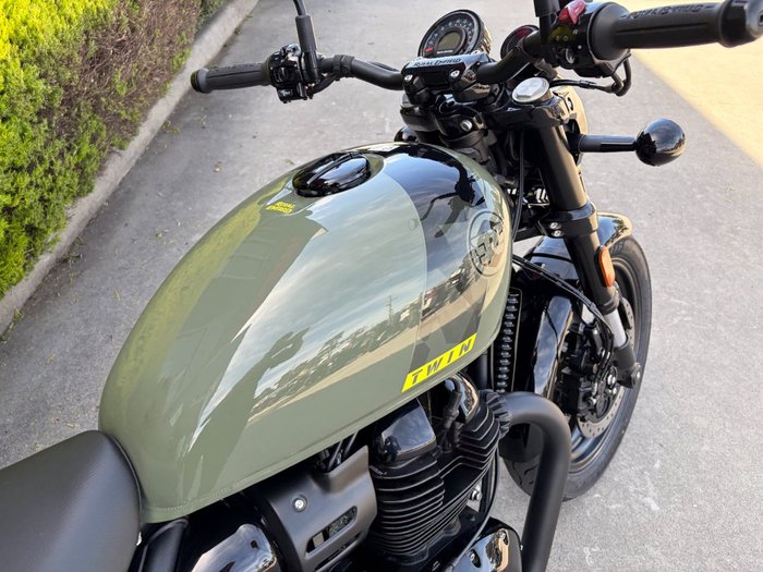 2025 Royal Enfield SHOTGUN 650 Green