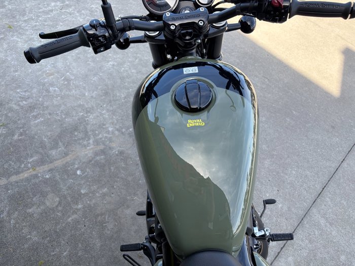 2025 Royal Enfield SHOTGUN 650 Green