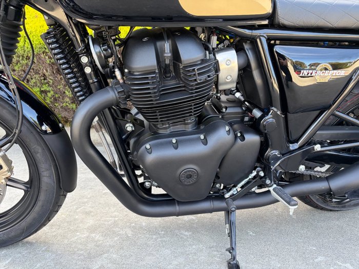 2026 Royal Enfield INTERCEPTOR 650 E5 CLASSIC Black