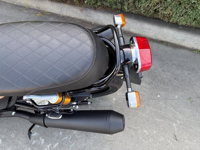 2026 Royal Enfield INTERCEPTOR 650 E5 CLASSIC Black