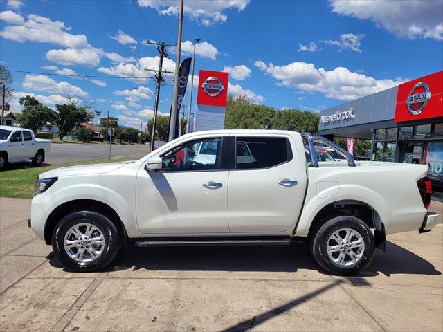 2025 NISSAN D23 ST NAVARA 4X4 2.3 DSL AUTO DC ST WHITE PEARL