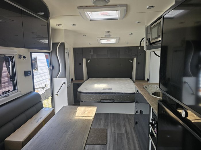 2021 Sunrise Family 216