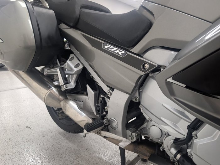 2013 YAMAHA FJR1300A Silver