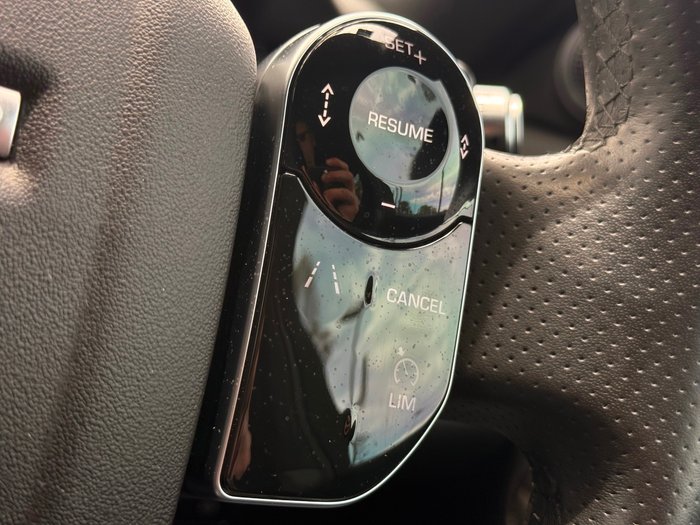 2019 Land Rover Range Rover Evoque P200 R-Dynamic S