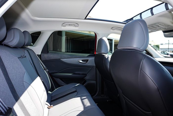 2025 MG MGS5 EV Essence 49