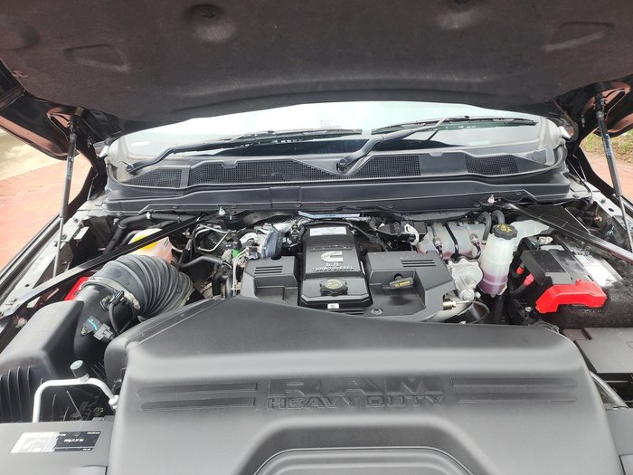 2024 RAM 2500 Laramie Crew Cab