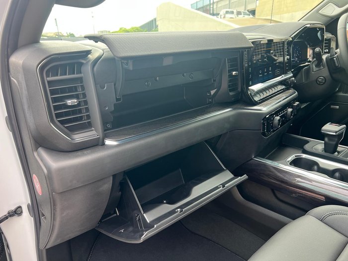 2025 Chevrolet Silverado 1500 LTZ Premium W/Tech Pack