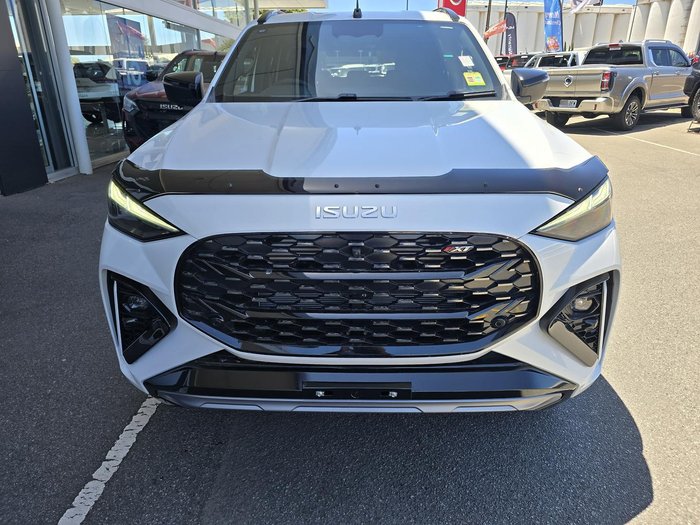 2025 Isuzu MU-X X-TERRAIN MY25.5 4X4 Dual Range Moonstone White