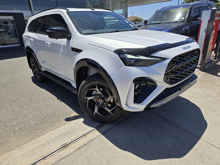 2025 Isuzu MU-X X-TERRAIN MY25.5 4X4 Dual Range Moonstone White