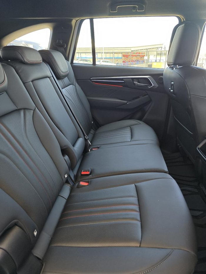 2025 Isuzu MU-X X-TERRAIN MY25.5 4X4 Dual Range Moonstone White