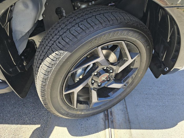 2025 Isuzu MU-X X-TERRAIN MY25.5 4X4 Dual Range Moonstone White