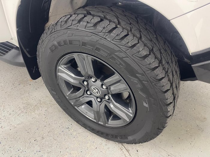 2024 Toyota Hilux SR GUN126R 4X4 Dual Range Glacier White