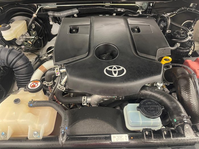 2024 Toyota Hilux SR GUN126R 4X4 Dual Range Glacier White