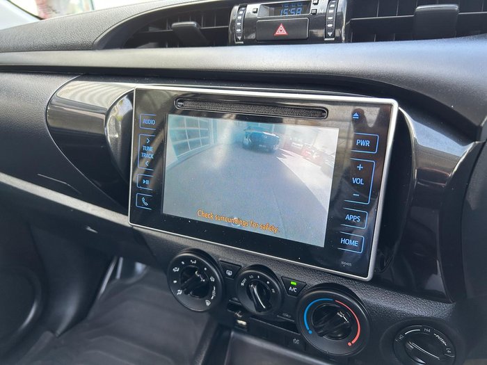 2018 Toyota Hilux SR