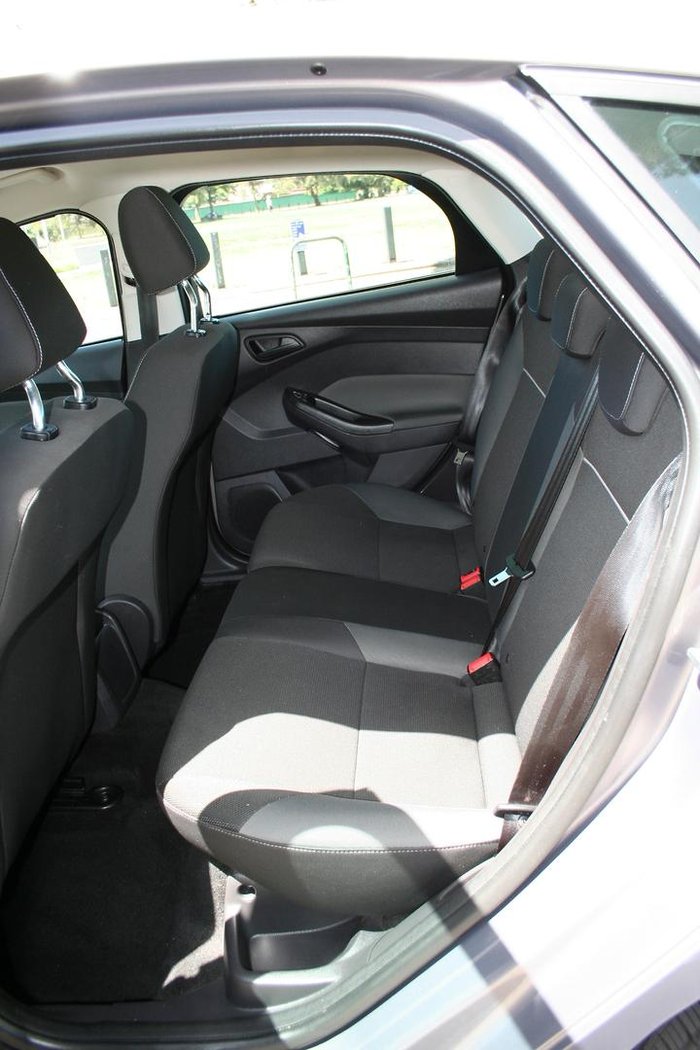 2012 Ford Focus Ambiente LW Lunar Sky