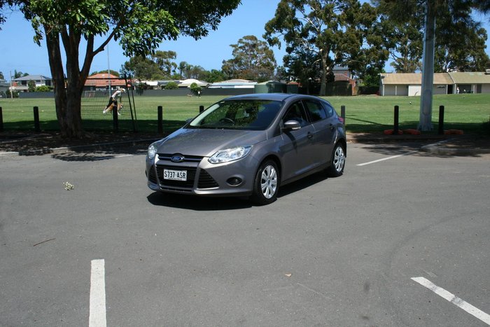 2012 Ford Focus Ambiente LW Lunar Sky