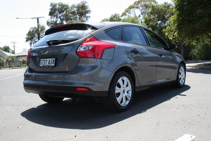 2012 Ford Focus Ambiente LW Lunar Sky