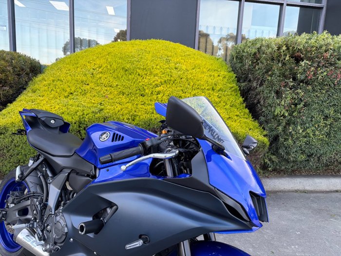 2024 Yamaha YZF-R7LA