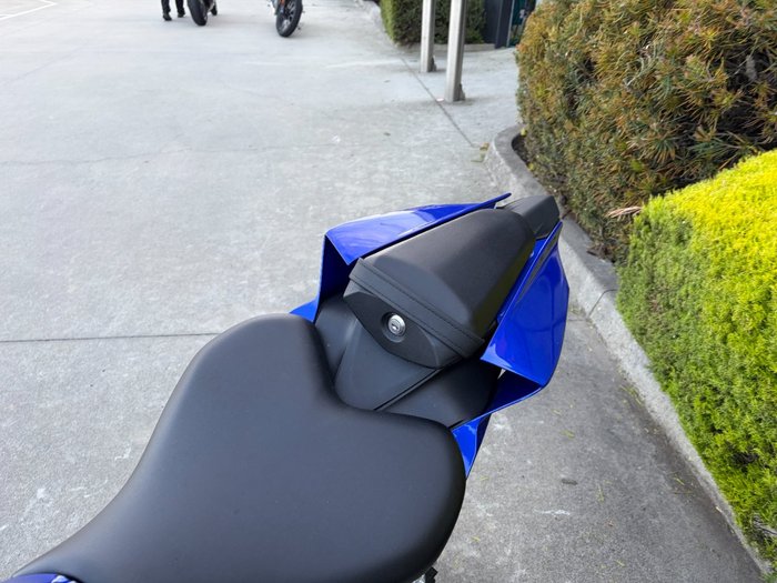 2024 Yamaha YZF-R7LA