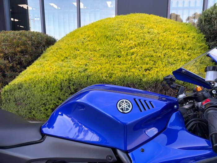 2024 Yamaha YZF-R7LA