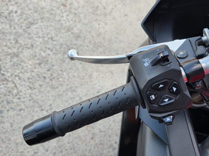 2021 APRILIA RS 660 BLACK