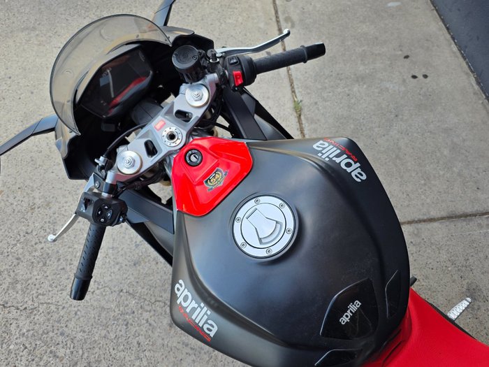 2021 APRILIA RS 660 BLACK