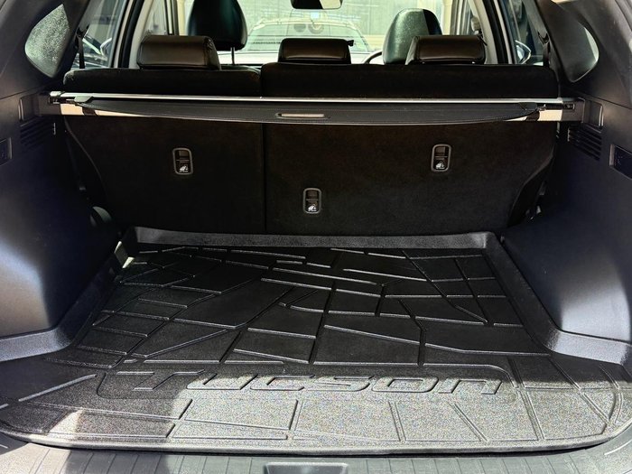 2022 Hyundai Tucson Highlander NX4.V1 MY22 AWD White Cream