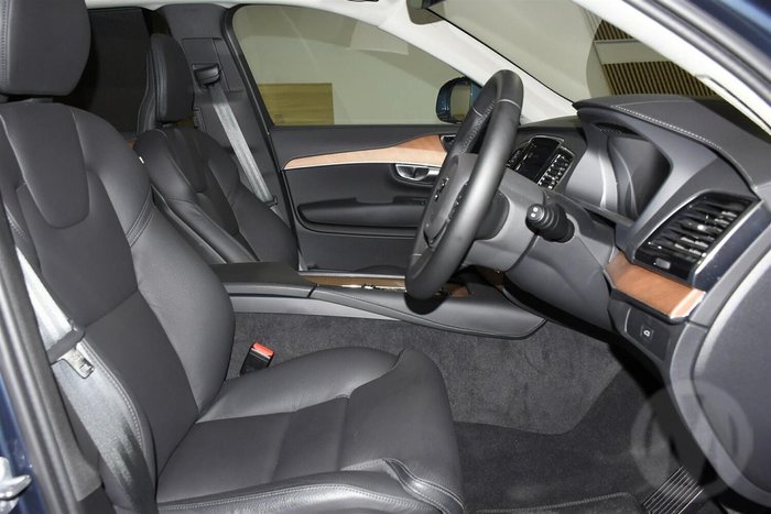 2023 Volvo XC90 Ultimate B5 Bright