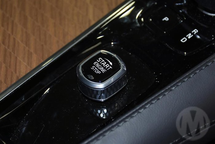 2023 Volvo XC90 Ultimate B5 Bright