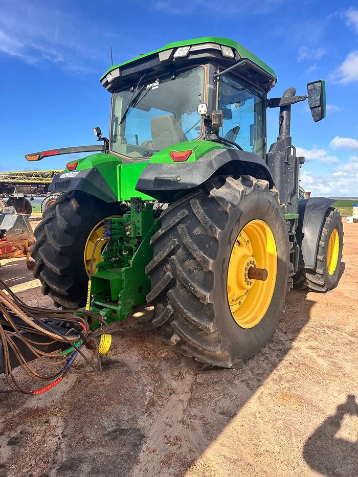 2021 John Deere 8R310