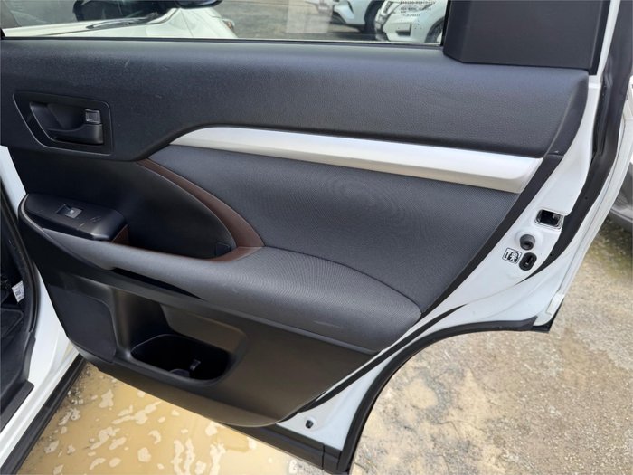 2019 TOYOTA KLUGER GX (4x2)