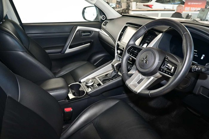 2024 Mitsubishi Pajero Sport Exceed