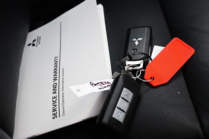 2024 Mitsubishi Pajero Sport Exceed