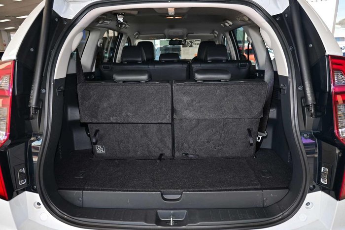 2024 Mitsubishi Pajero Sport Exceed