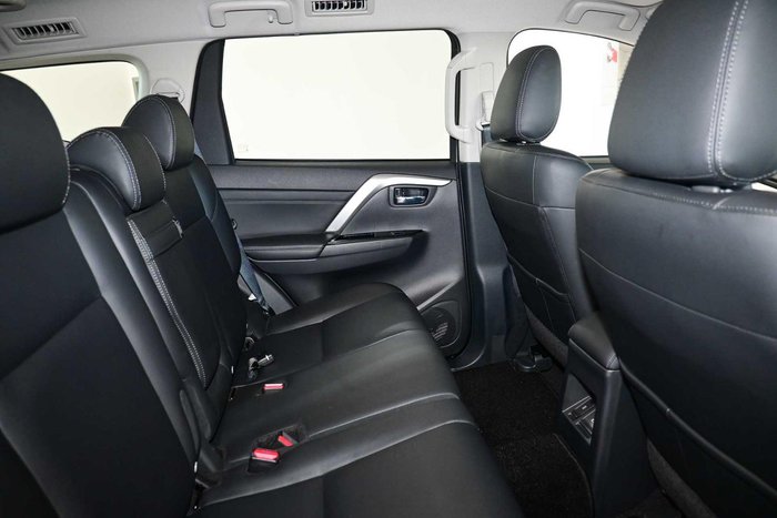 2024 Mitsubishi Pajero Sport Exceed