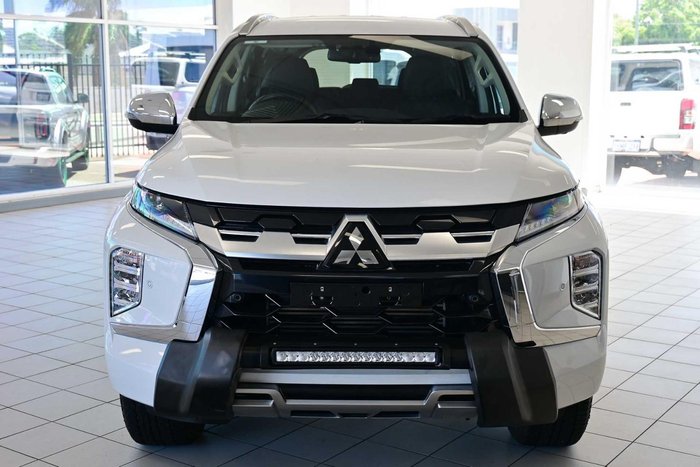 2024 Mitsubishi Pajero Sport Exceed