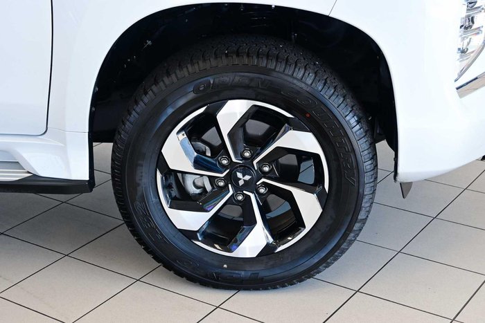 2025 Mitsubishi Pajero Sport Exceed