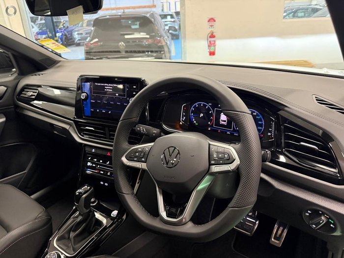 2025 Volkswagen T-Roc 140TSI R-Line