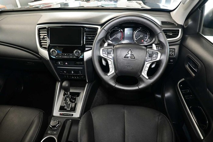 2023 Mitsubishi Triton Xtreme